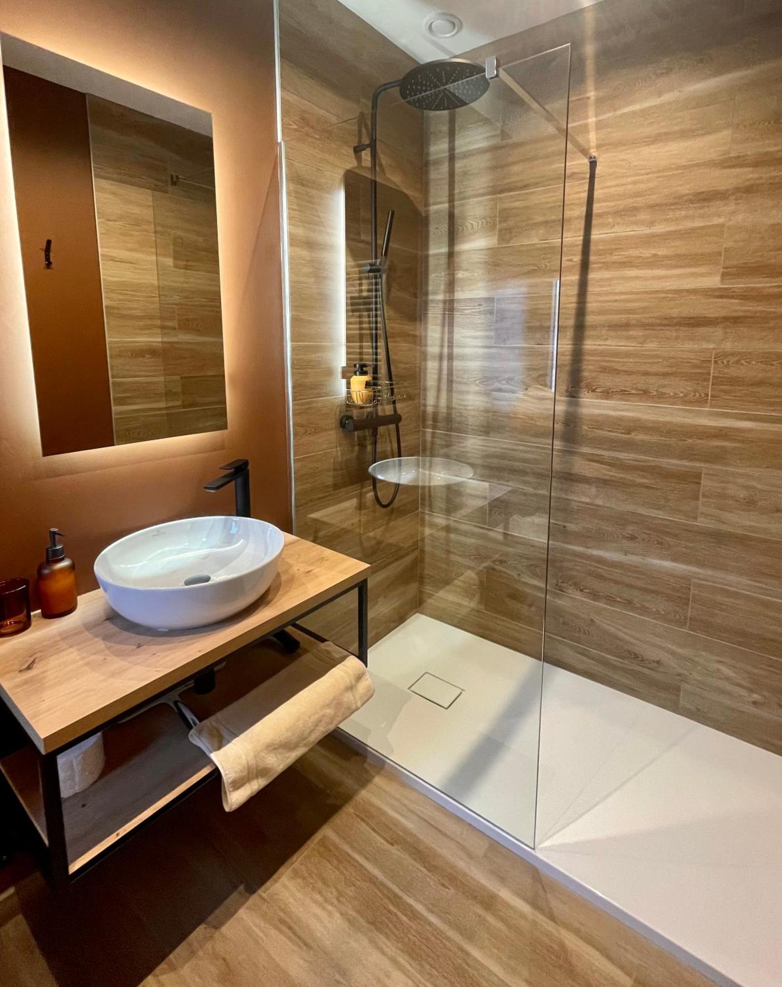 에레제 La Jardiniere B&B 외부 사진